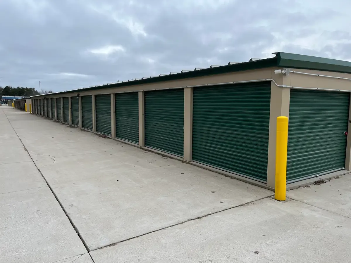 exterior drive up storage units
