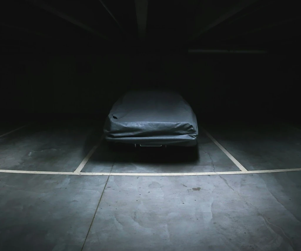 Featured image for Should I Choose Indoor or Outdoor Storage for My Car?