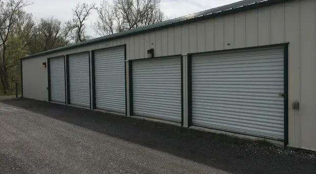 exterior drive up storage units